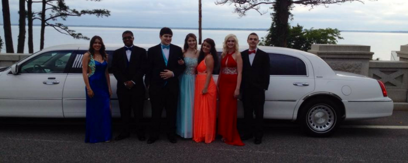 Limo rental for prom