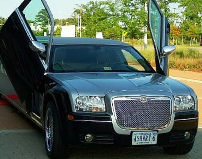 Chrysler 300 limo exterior 